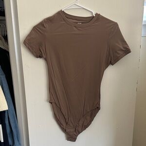 Skims Basic Brown Short Sleeve Bodysuit